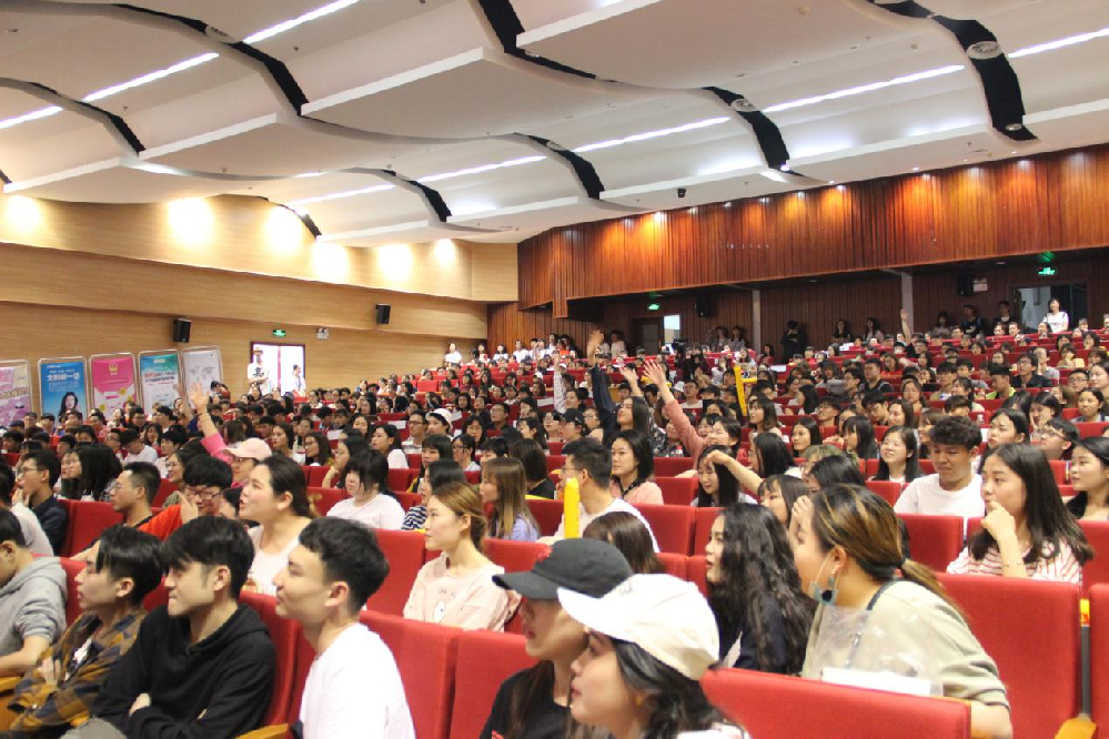 创意进武大，16届公司奖春季赛太阳成集团巡讲圆满结束