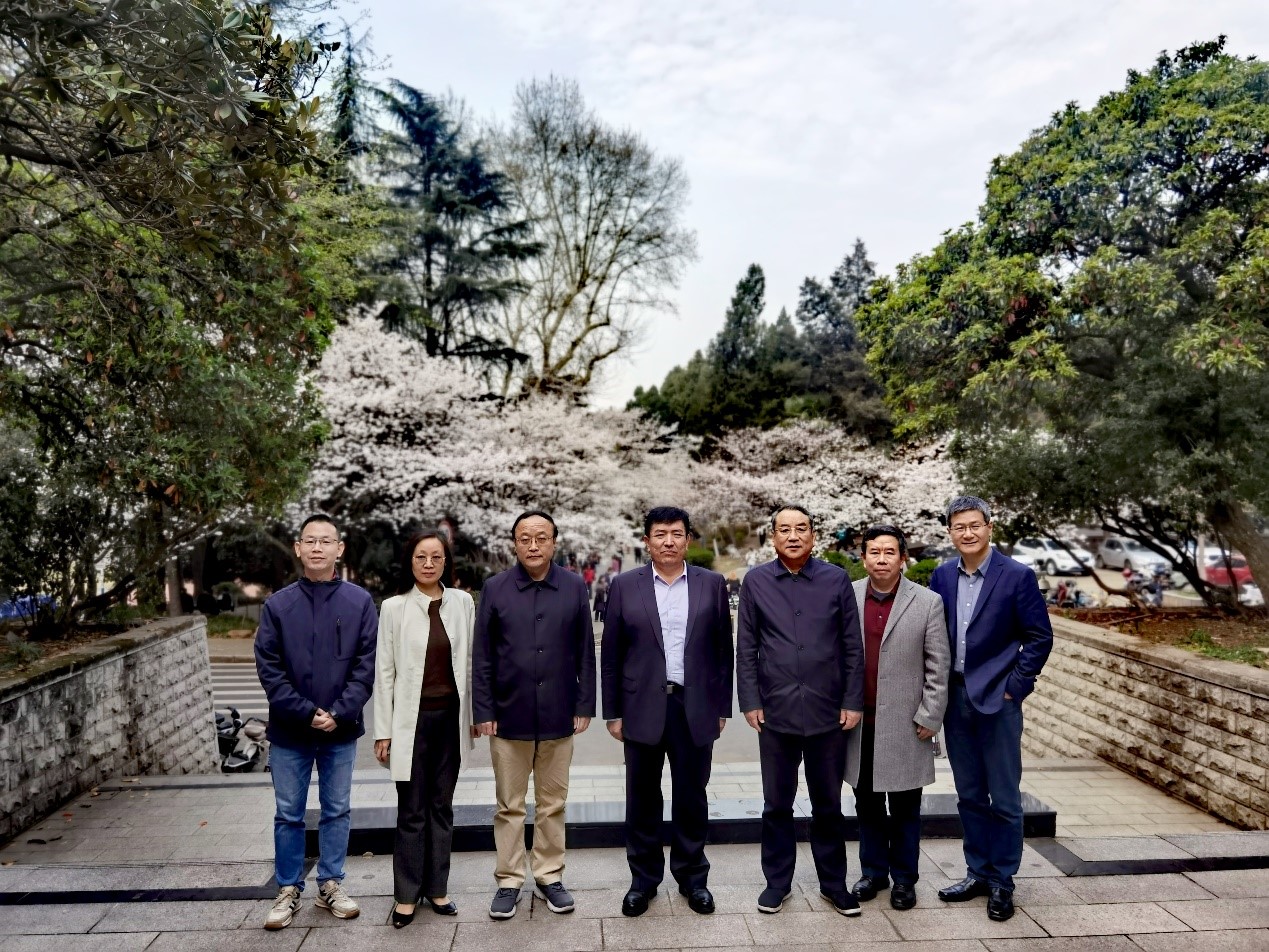 新疆大学太阳成集团tyc1050来院访问